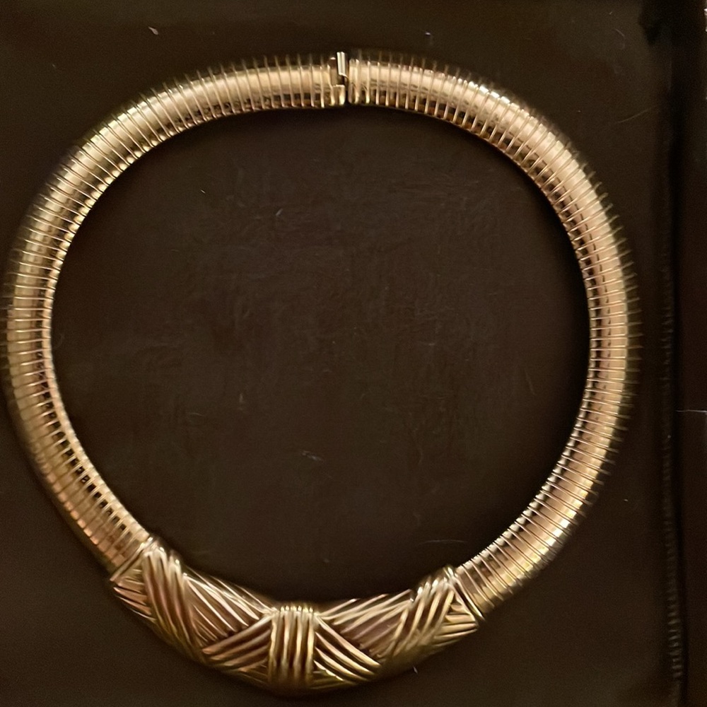 Rare! NWB! Gold tone choker